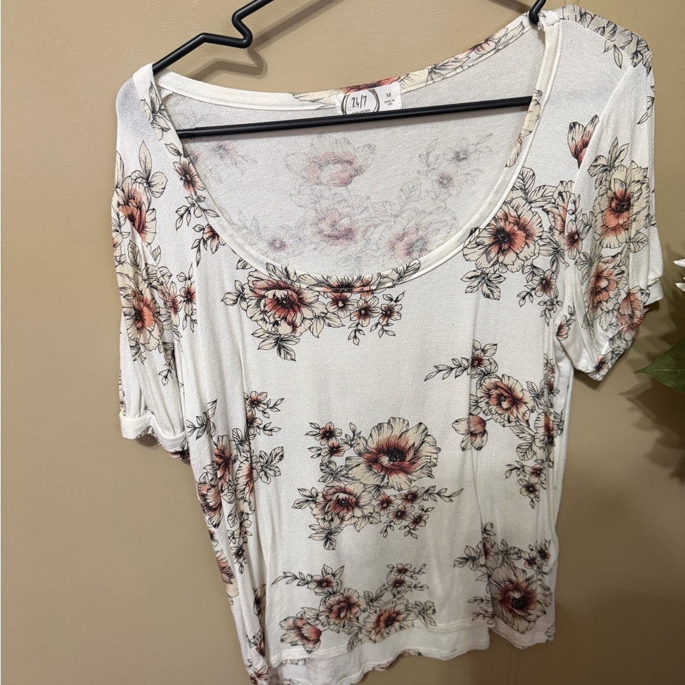 Maurices Floral Print Women's Top - White and Pink